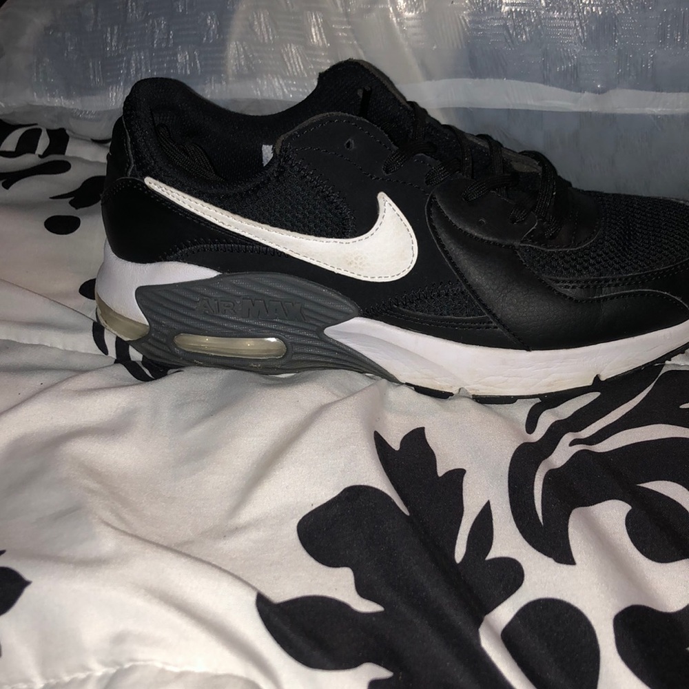 Nike AIR MAX